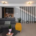 Pet Friendly In *