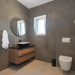 Pet Friendly In Pakovo Selo