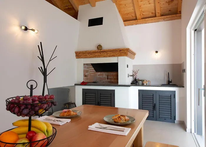 Pet Friendly In Pakovo Selo