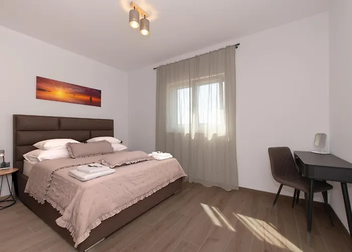 Pet Friendly In * Pakovo Selo