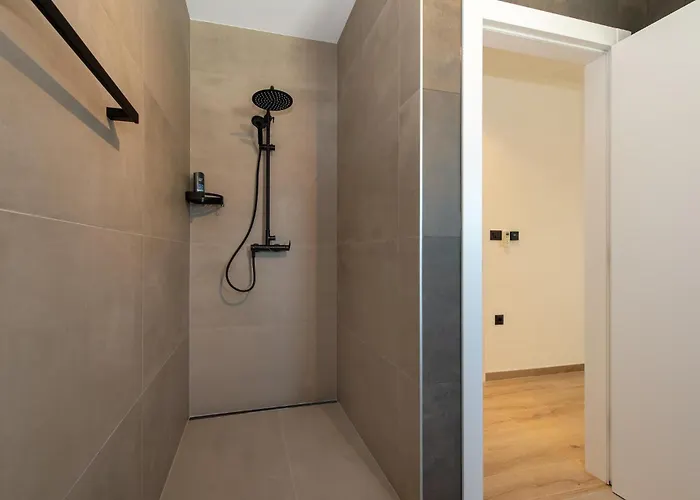 Pet Friendly In * Pakovo Selo